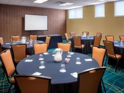 Springhill Suites By Marriott Philadelphia Уилоу Гроув Екстериор снимка